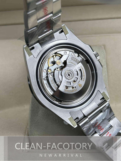 Explorer II 226570 40mm White Dial Clean Factory