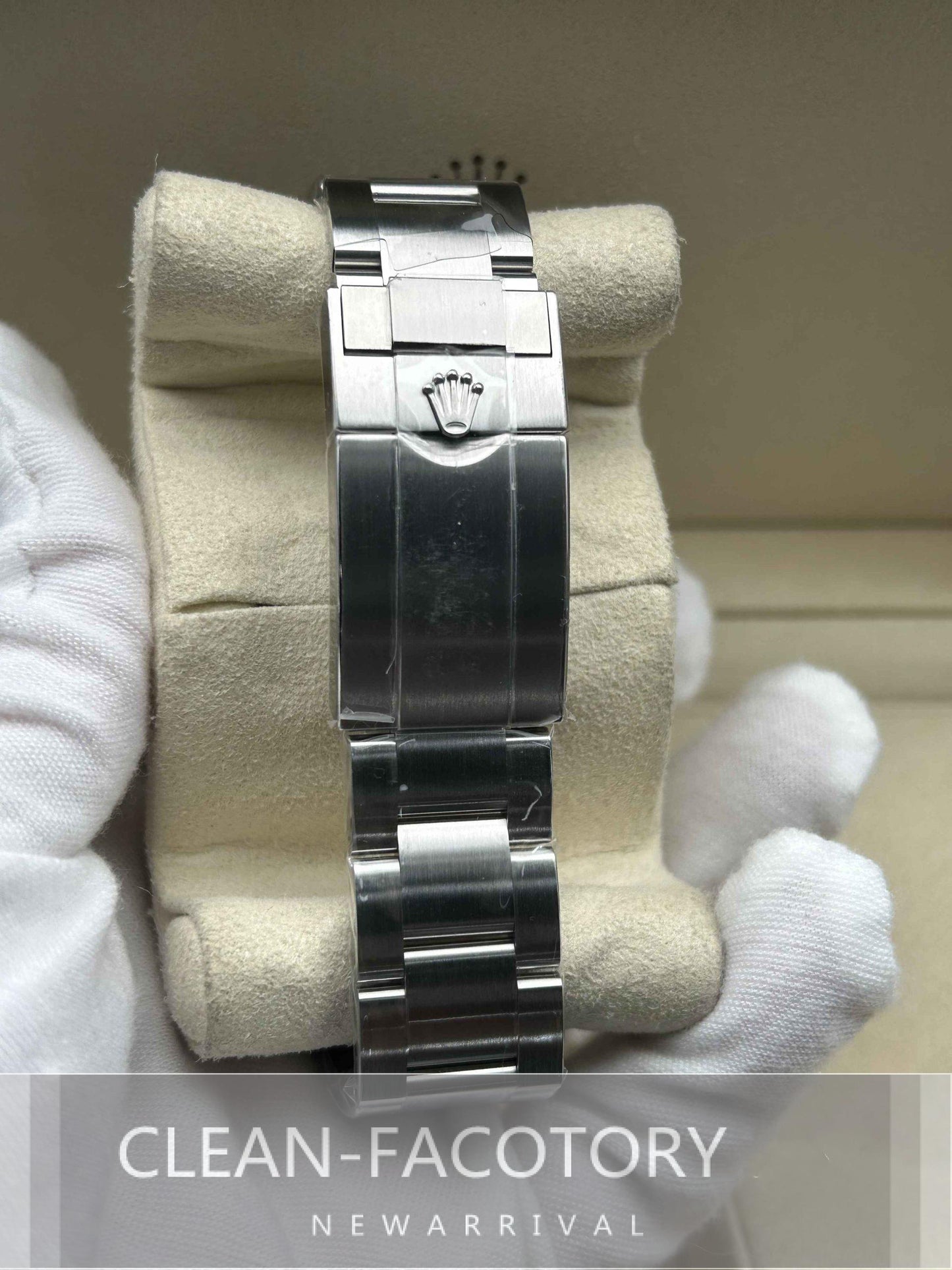 Explorer II 226570 40mm White Dial Clean Factory