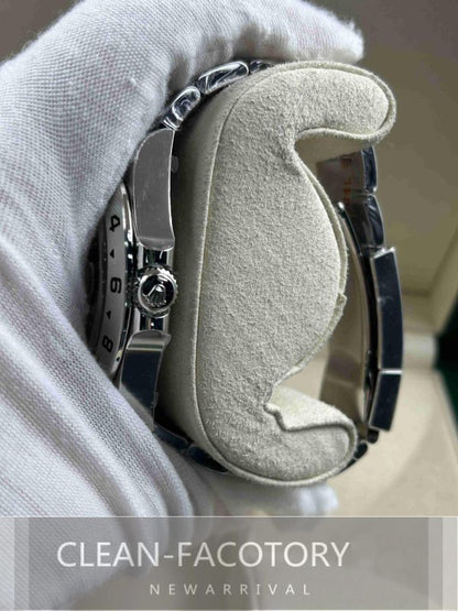 Explorer II 226570 40mm Clean Factory