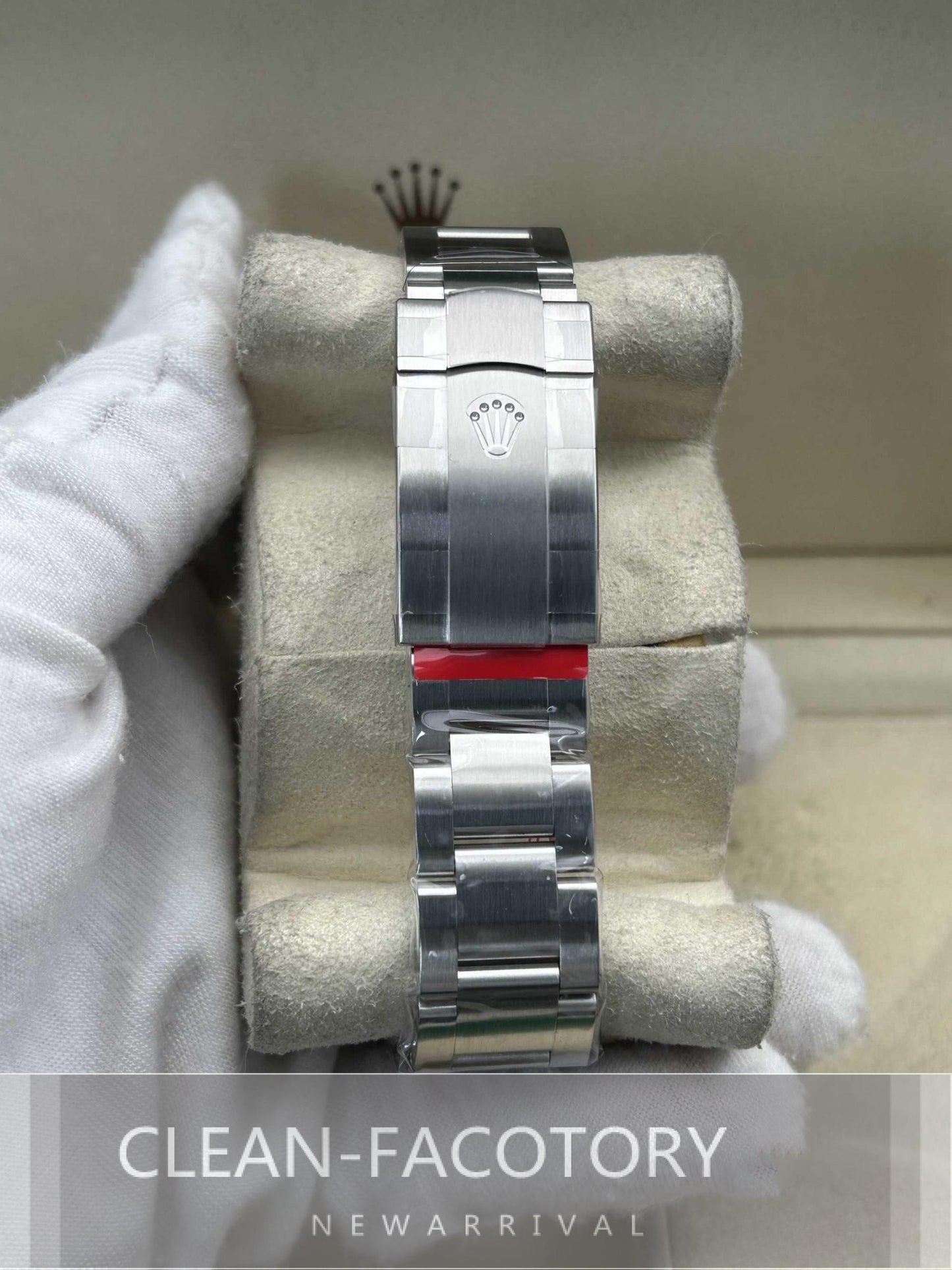 Oyster Perpetual 124300 41mm Red Dial Clean Factory