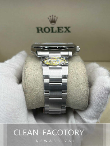 Oyster Perpetual 124300 41mm Red Dial Clean Factory