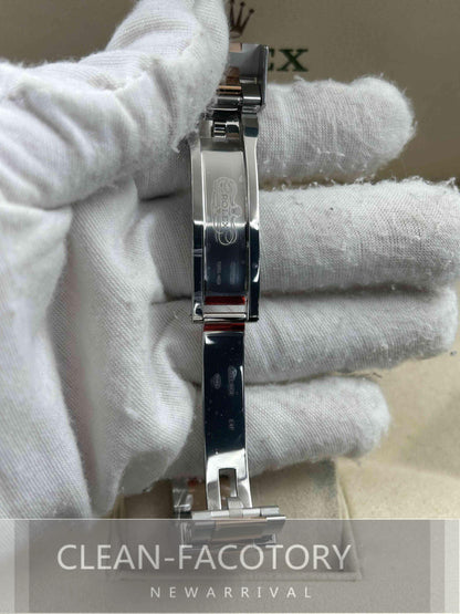 Yacht-Master 126621 40mm Black Dial Clean Factory